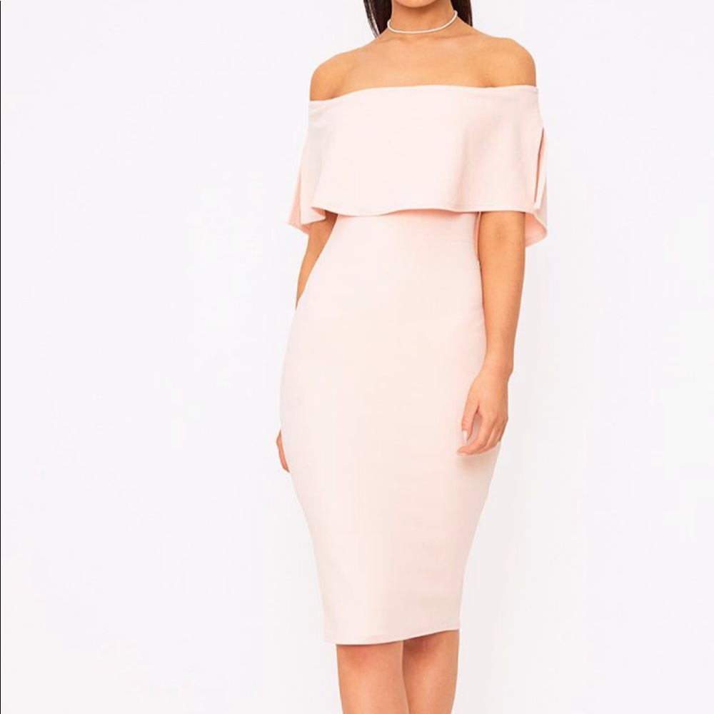 Gorgeous Peachy-Pink Bardot Dress 🍑